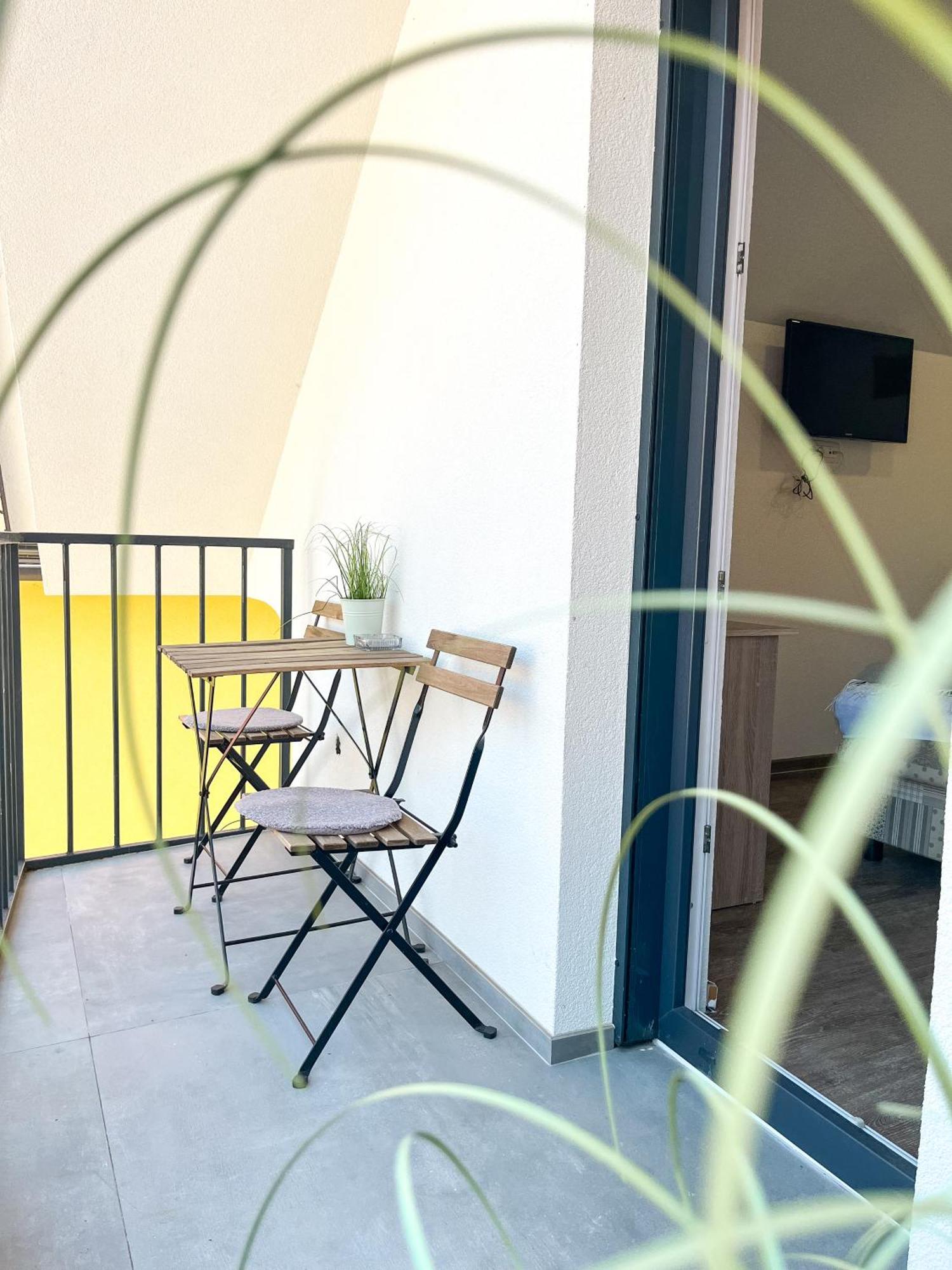 Anita'S Studio Apartments Любляна Экстерьер фото