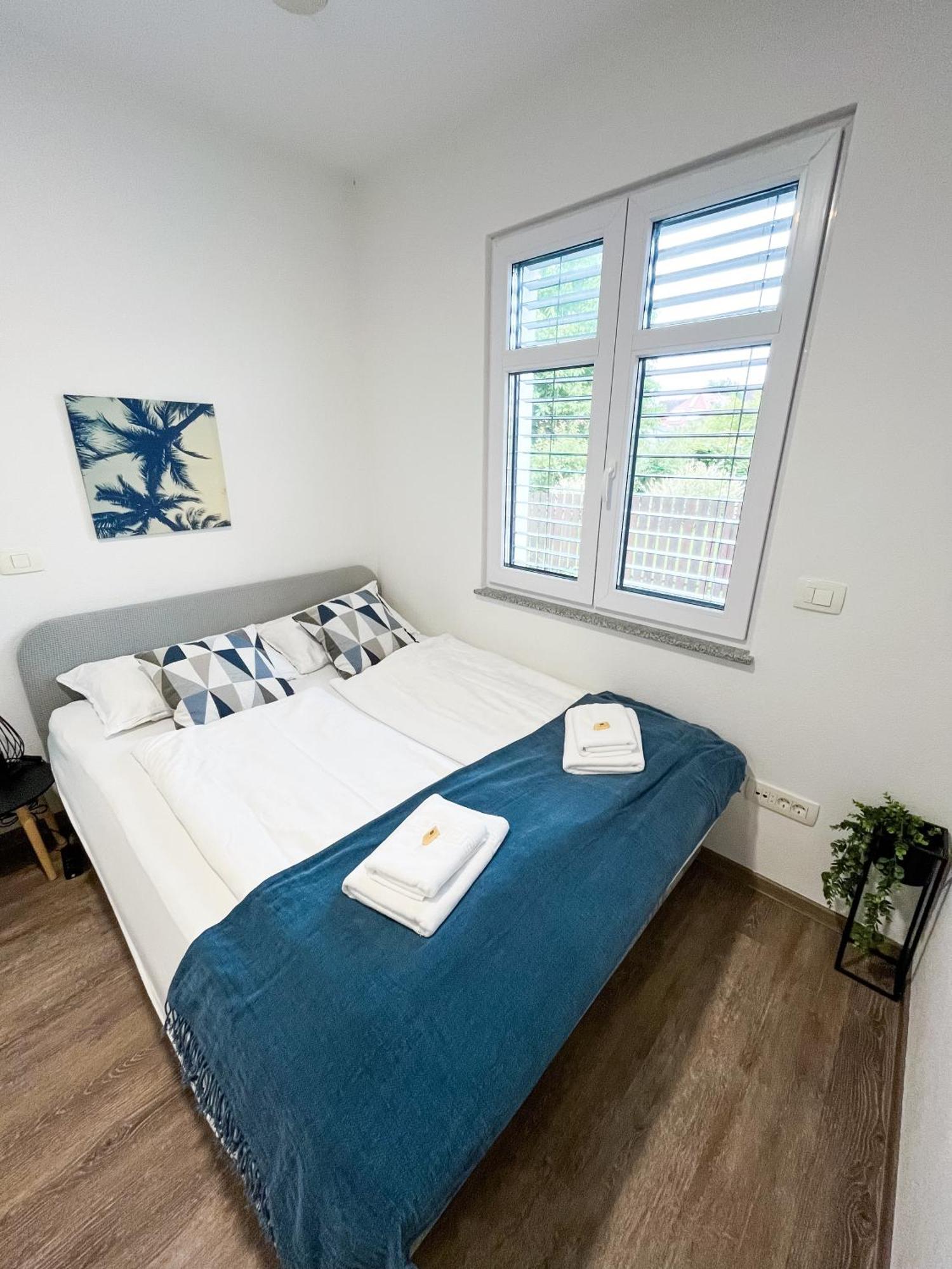 Anita'S Studio Apartments Любляна Экстерьер фото
