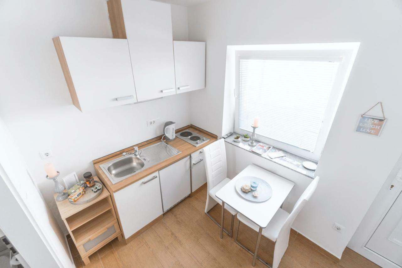 Anita'S Studio Apartments Любляна Экстерьер фото